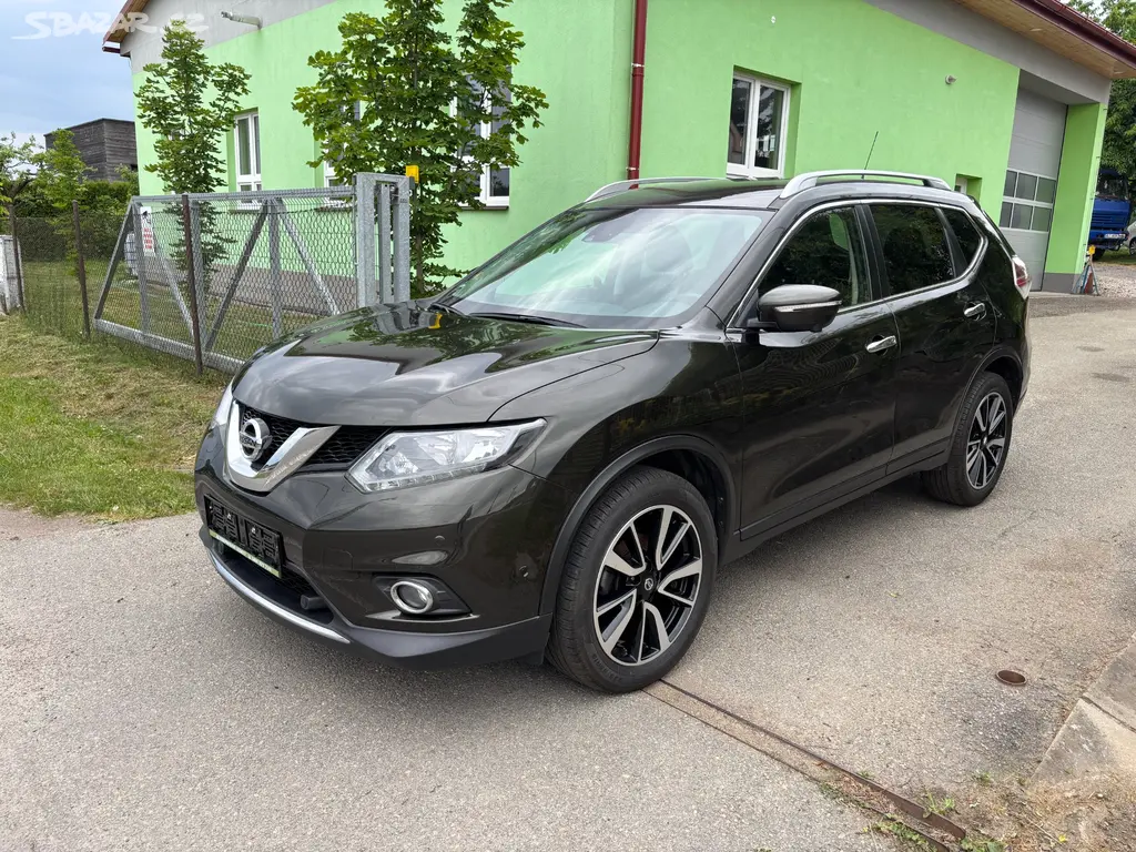 Nissan X-Trail 1.6 benzín